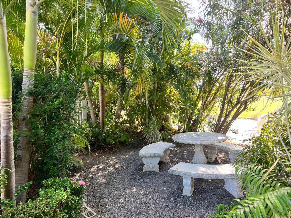 Apartament Ocho Rios Ocean Escape Richmond Zewnętrze zdjęcie